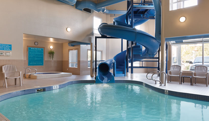 Hotels With Waterslides Amenities Days Inn Red Deer